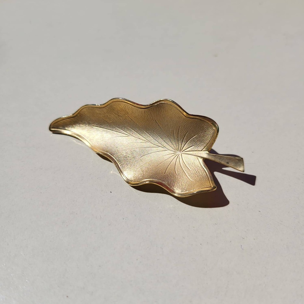 Vintage Gold Tone Metal Leaf Brooch Pin Large Textured Botanical Yellow